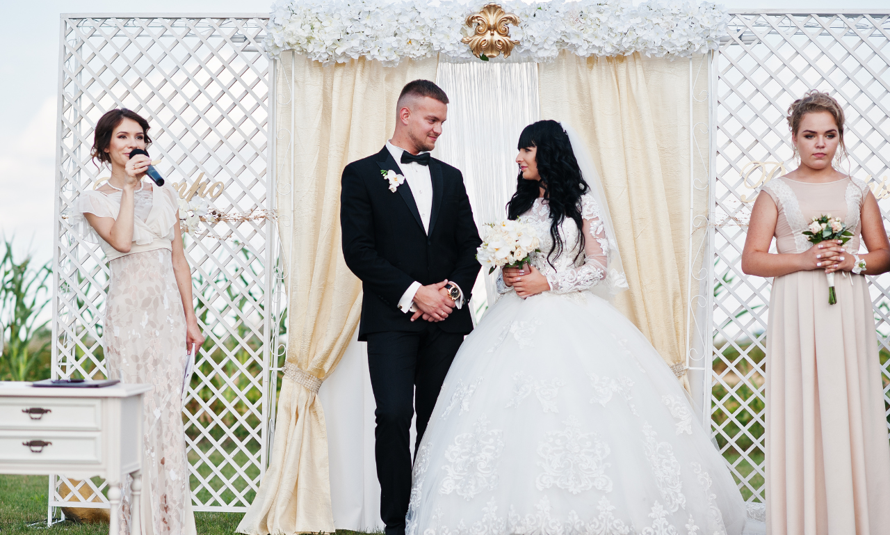 Ведущий на свадьбу. Agence Chance