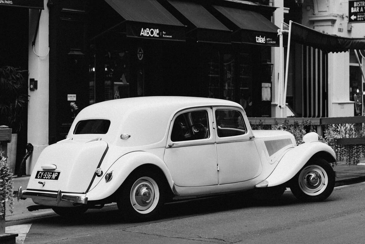 Автомобиль свадебного подрядчика. Agence Chance. Свадьба во Франции